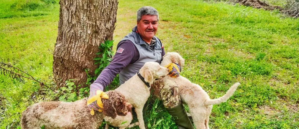 Aldo Borgia con i suoi 3 lagotti