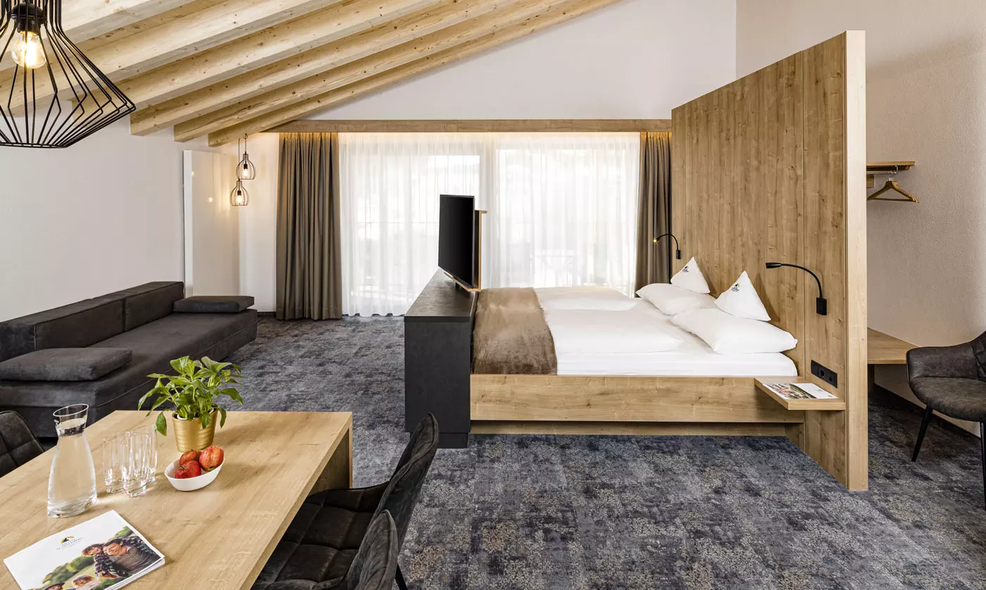 Una delle stanze dello Schneeberg Family Spa Resort