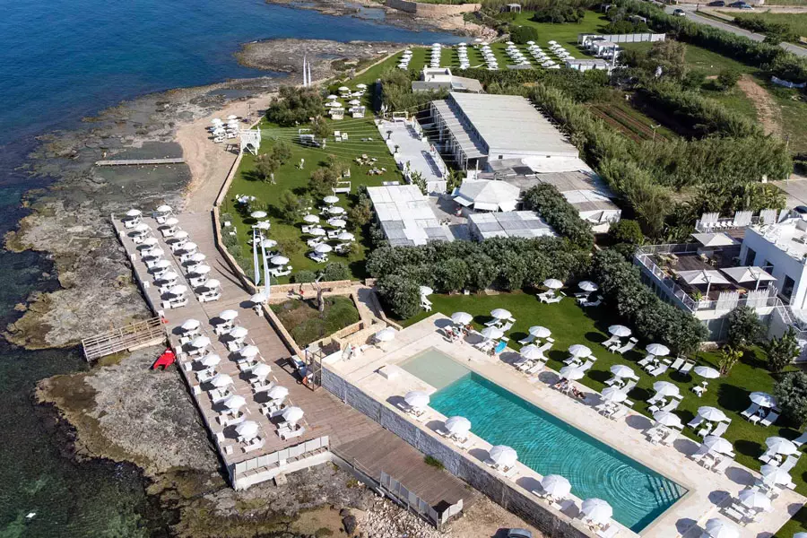Wonder-Beach-Club-Puglia-BEACH-CLUB--vista-dall'alto