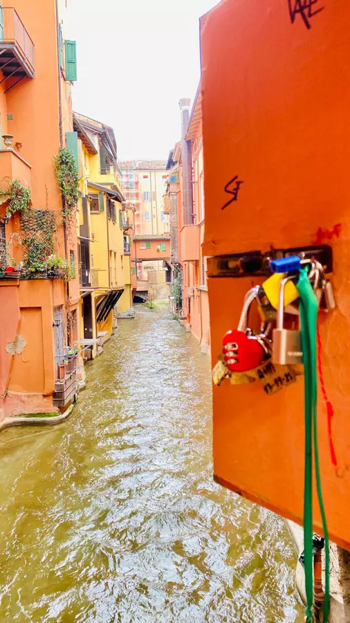 La-finestrella-di-via-Piella
